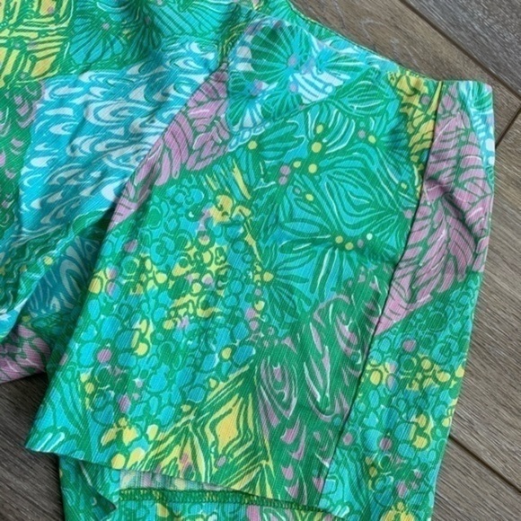 Lilly Pulitzer Deenie Shorts - Picture 5 of 9